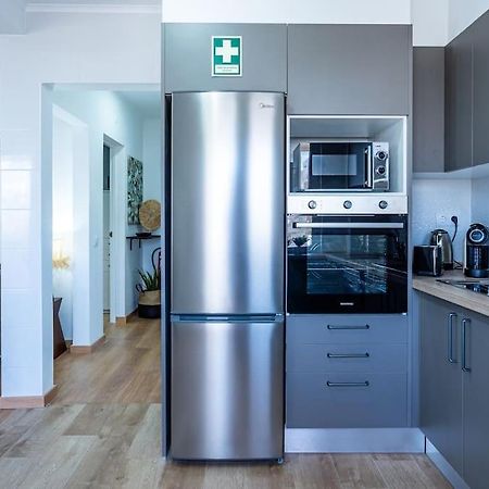 Faro Center With Ac & Wifi Apartment Екстериор снимка